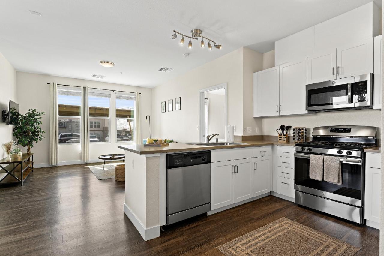 Apartmán Luxury Retreat - King Beds, Hot Tub, & Pool - Family & Remote Work Friendly Reno Exteriér fotografie